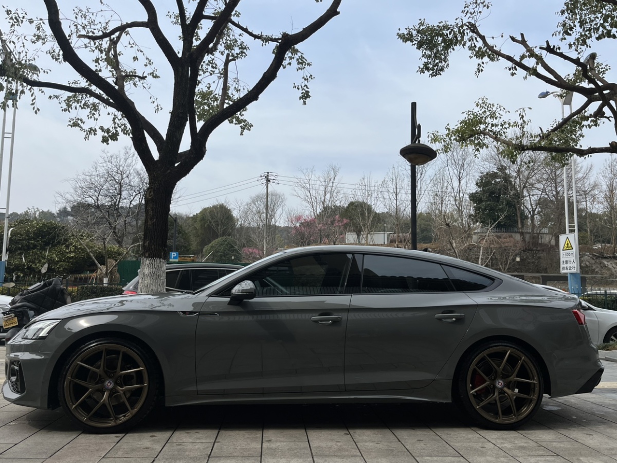 奧迪 奧迪A5  2021款 Sportback 40 TFSI quattro 豪華致雅型圖片