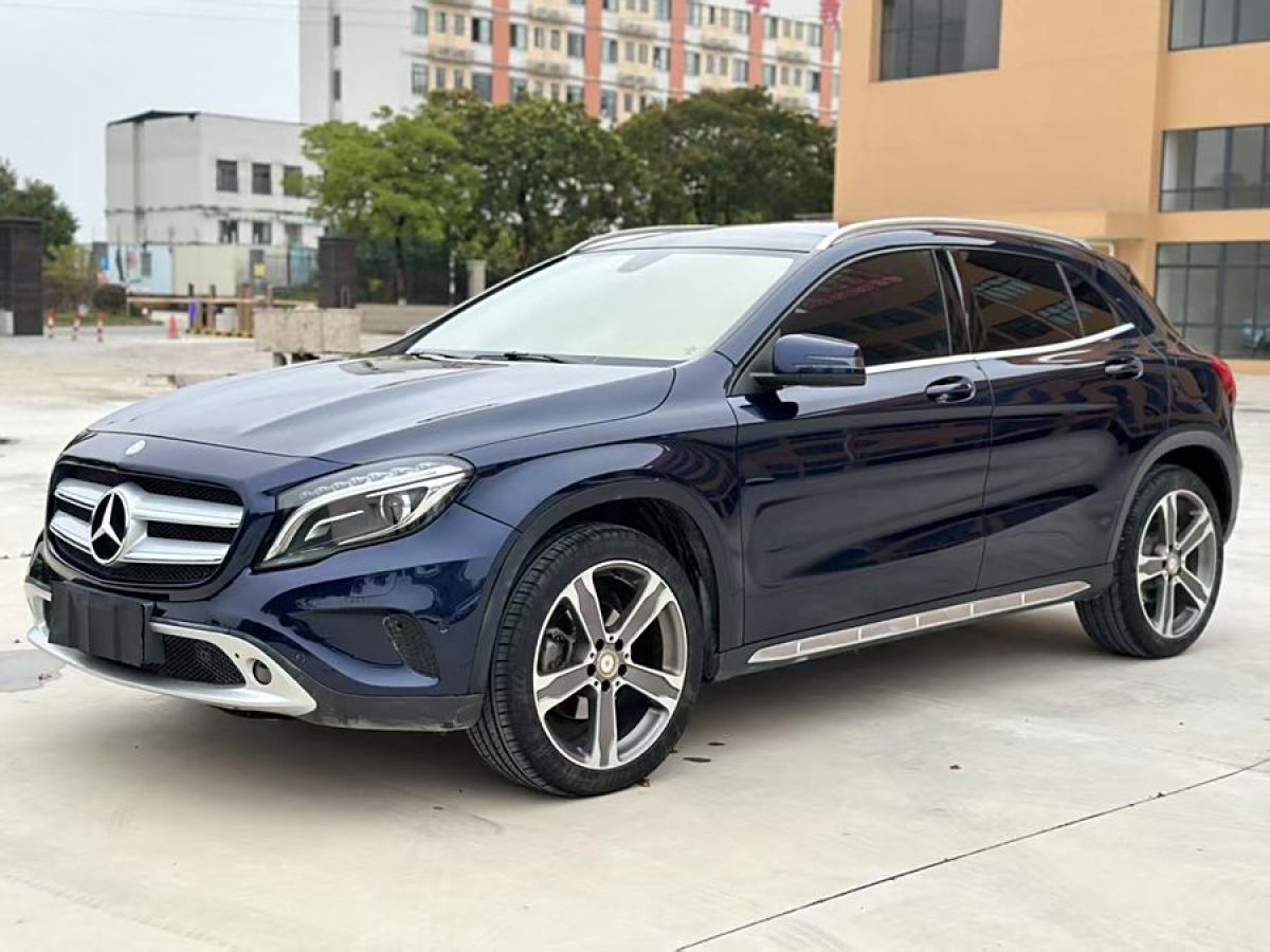 2015年9月奔馳 奔馳GLA  2015款 GLA 220 4MATIC 豪華型