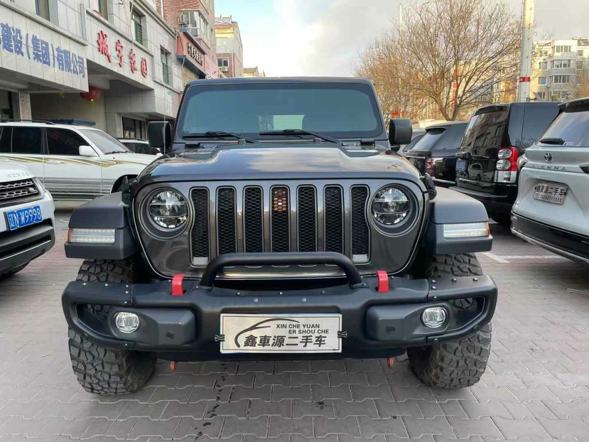 Jeep 牧馬人  2022款 2.0T 高地 阿拉斯加極光綠特別版圖片