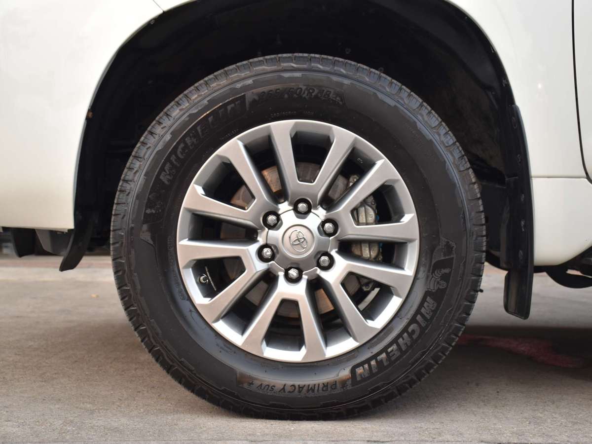 2019年1月丰田 普拉多  2018款 3.5L 自动TX-L后挂备胎