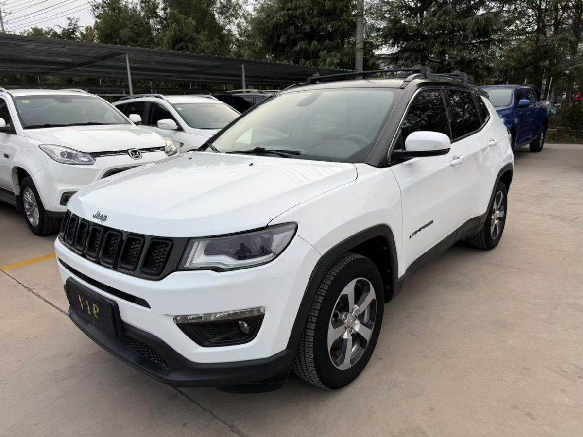 Jeep 指南者  2019款  200T 自動(dòng)典尚版圖片