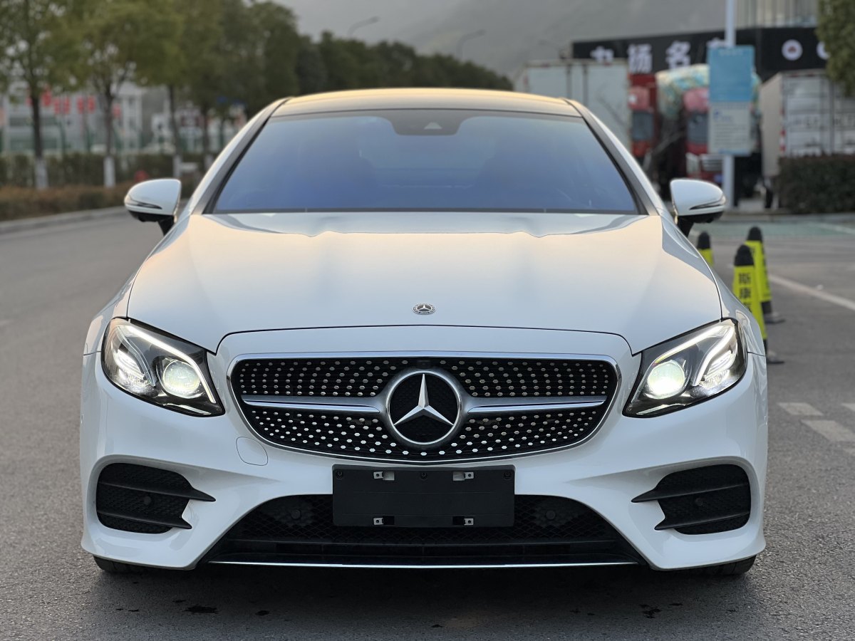 奔馳 奔馳E級  2019款 E 300 轎跑車圖片