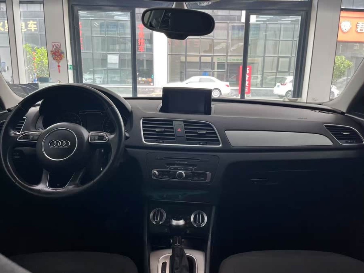 奧迪 奧迪Q3  2016款 30 TFSI 典藏版 舒享型圖片