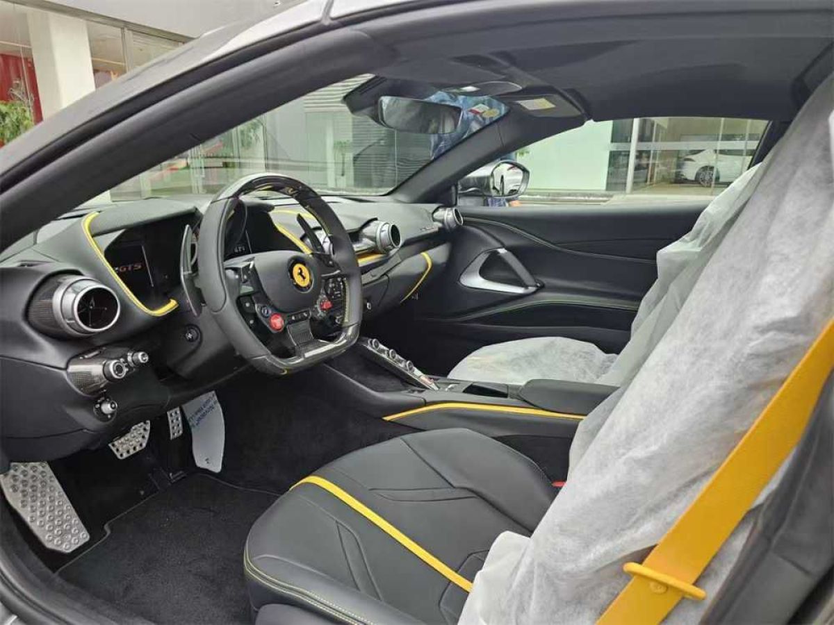 法拉利 Purosangue  2023款 6.5L V12圖片