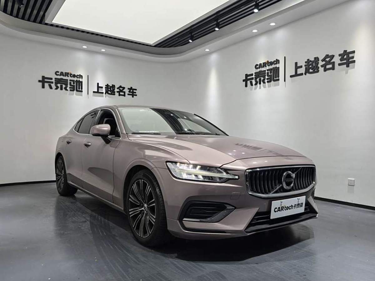 2019年12月沃爾沃 S60L  2020款 T4 智遠豪華版