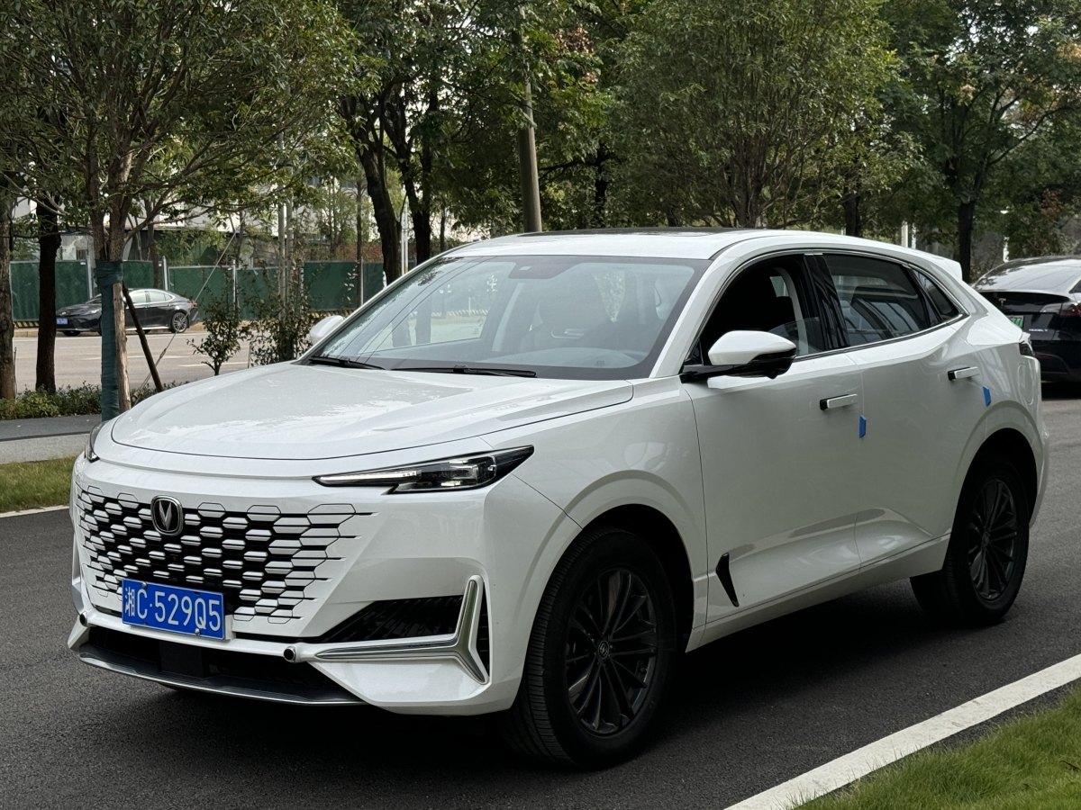 2023年1月長(zhǎng)安 長(zhǎng)安UNI-K  2021款 2.0T 豪華型