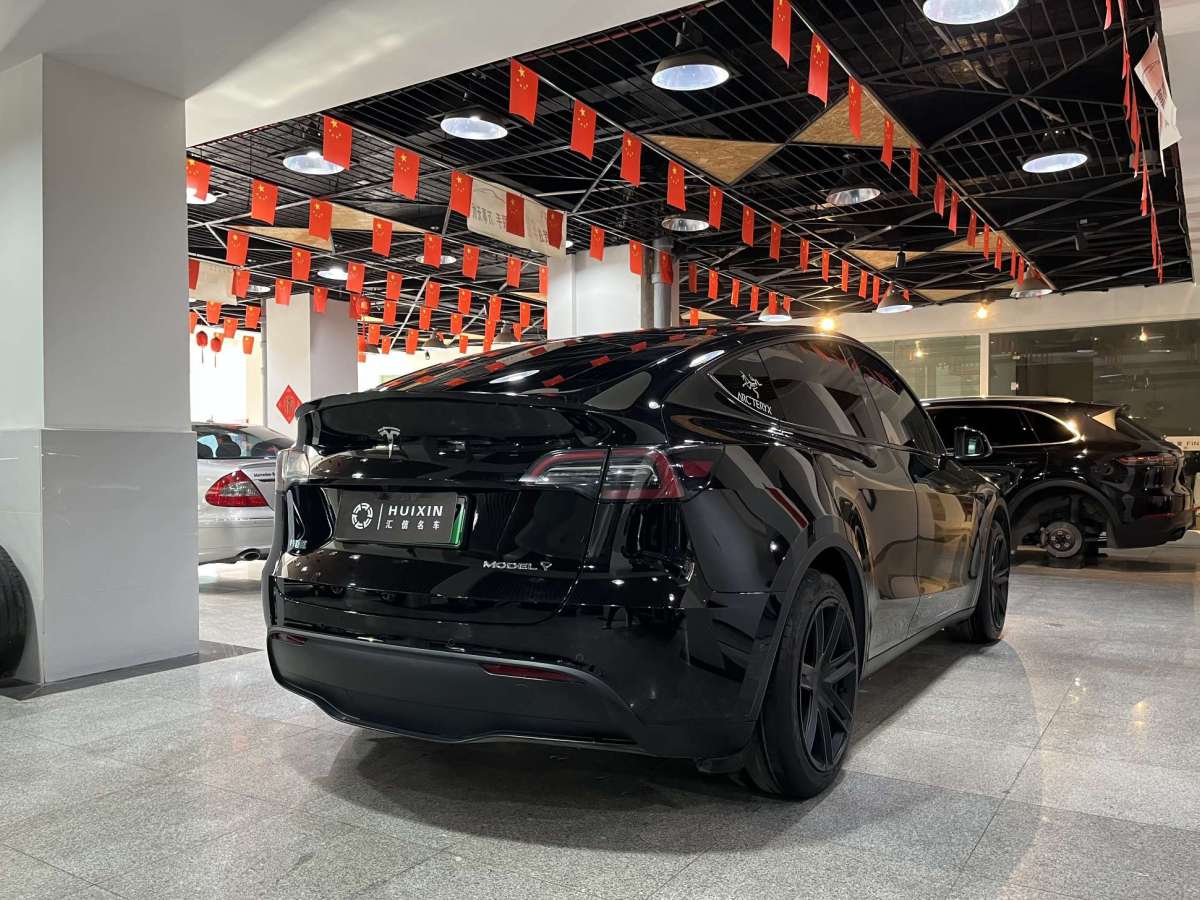 特斯拉 Model Y  2023款 后輪驅(qū)動(dòng)版圖片