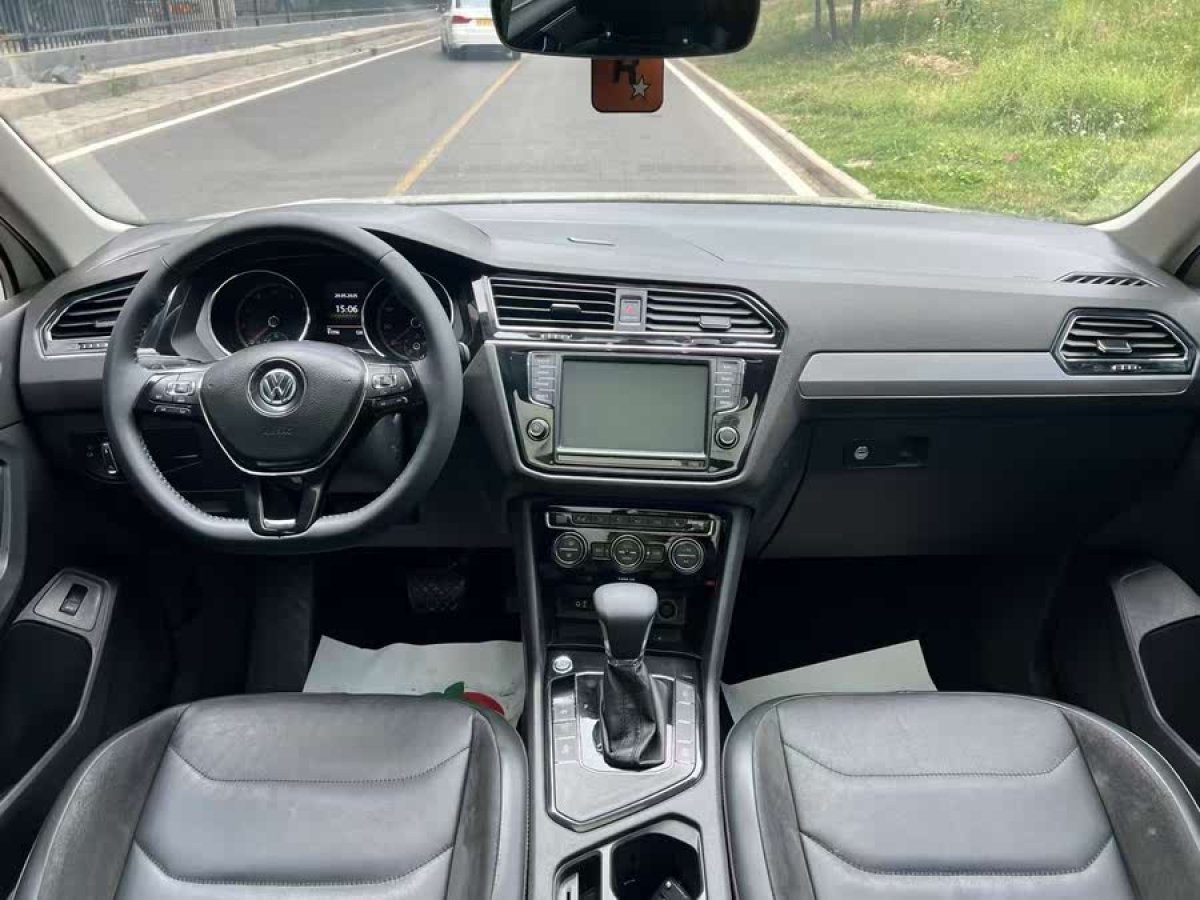 大眾 途觀L  2017款 380TSI 自動四驅(qū)豪華版圖片