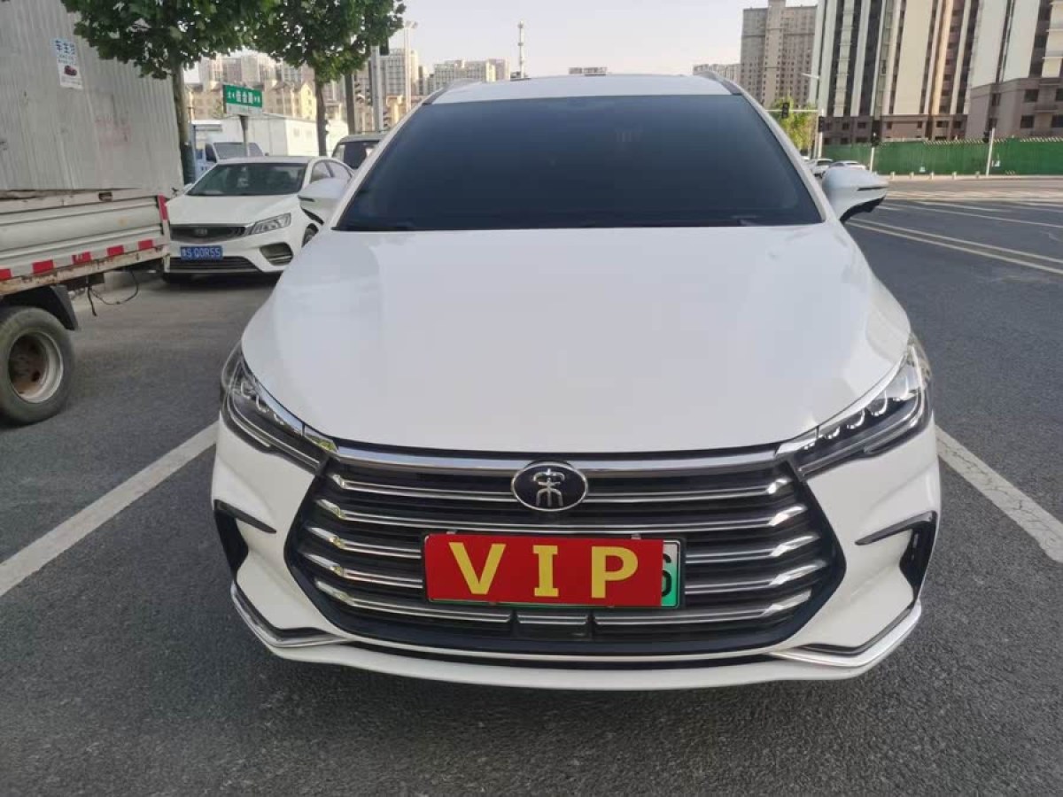 比亞迪 宋MAX新能源  2022款 DM-i 105KM 行政版圖片