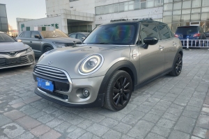 MINI MINI 1.5T COOPER 藝術(shù)家 五門(mén)版