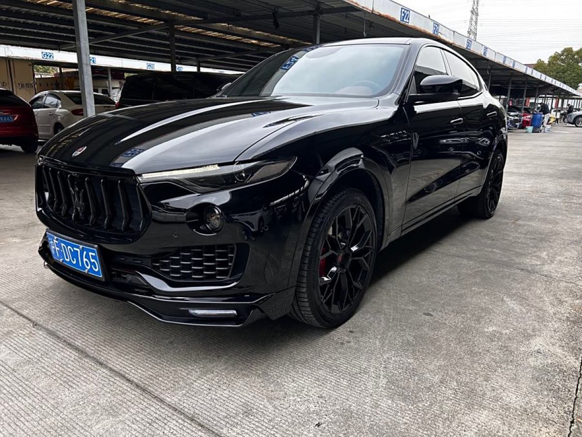 瑪莎拉蒂 Levante  2019款 3.0T 350Hp 標(biāo)準(zhǔn)版 國VI圖片