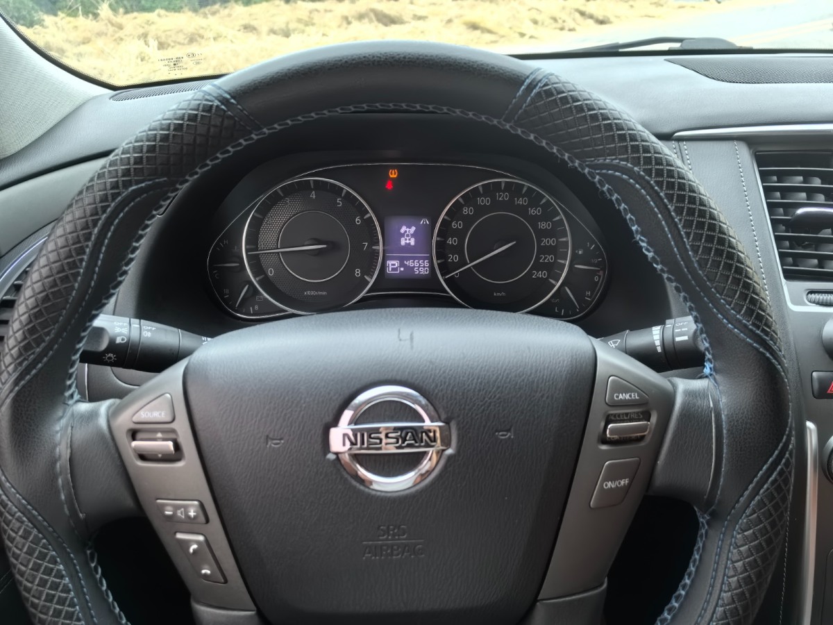 日產(chǎn) 途樂  2018款 4.0L 領(lǐng)英型圖片