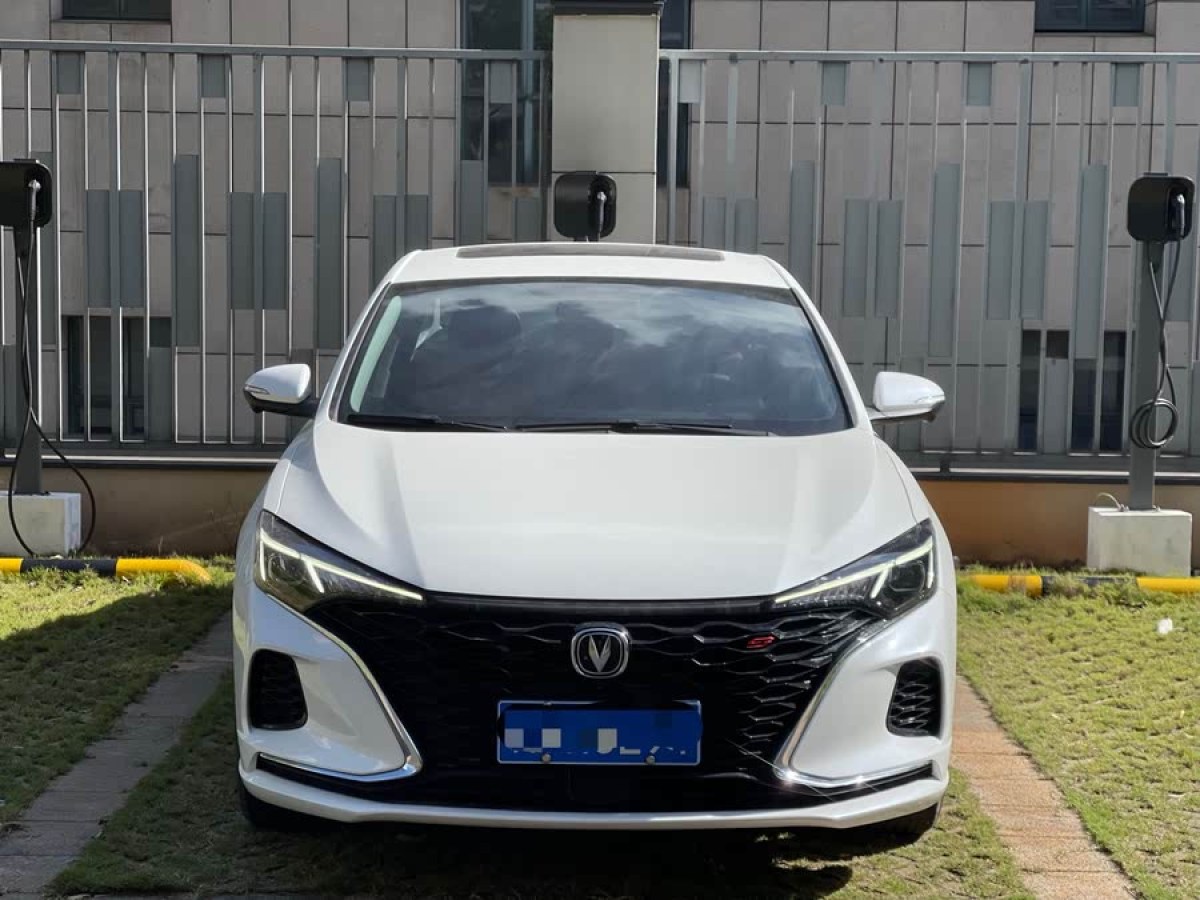 長安 逸動(dòng)  2021款 PLUS 藍(lán)鯨NE 1.4T GDI DCT尊貴型圖片