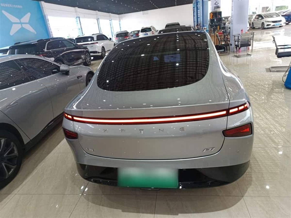 小鵬 P7  2022款 670E+鵬翼版圖片