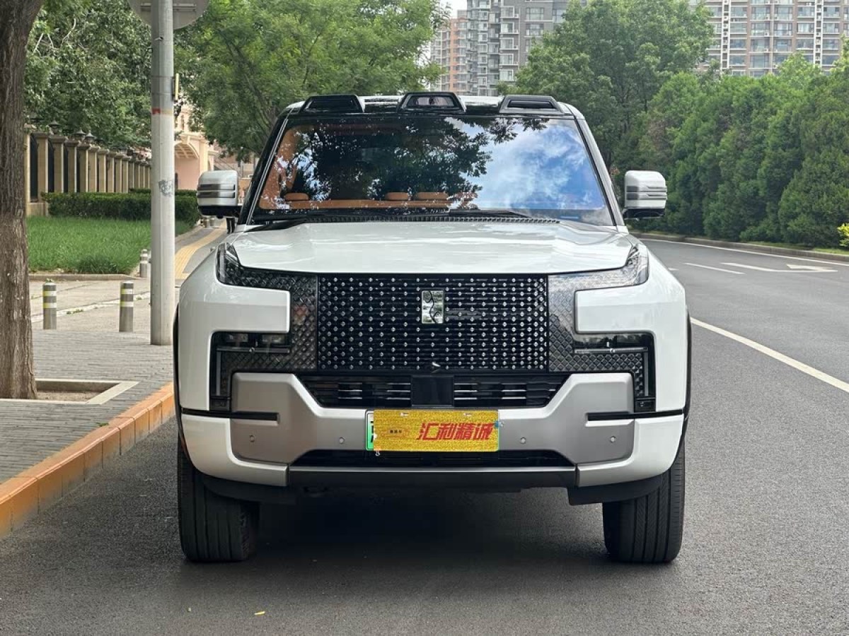 仰望 仰望U8  2023款 豪華版圖片