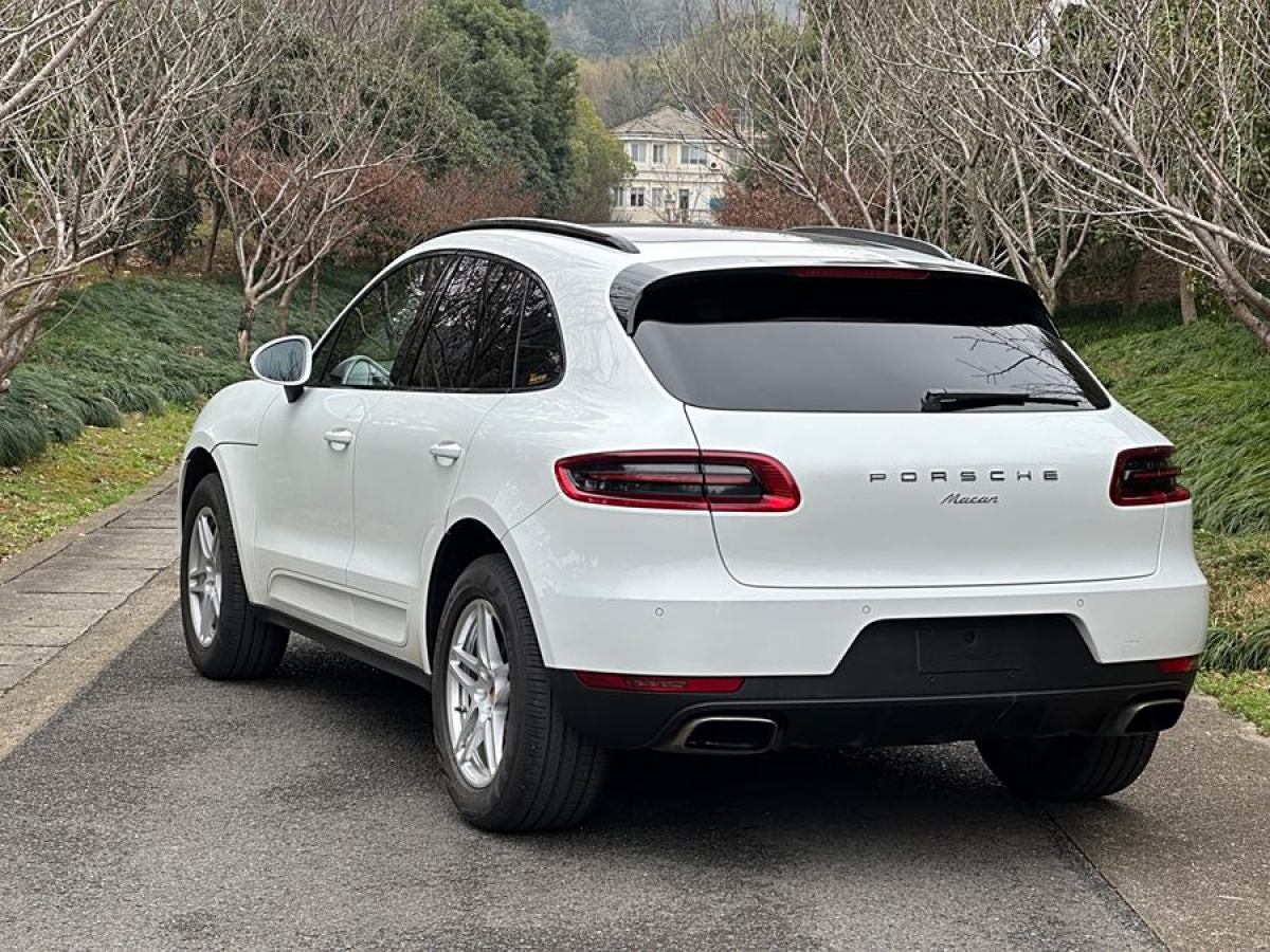 2018年10月保時(shí)捷 Macan  2017款 Macan 2.0T