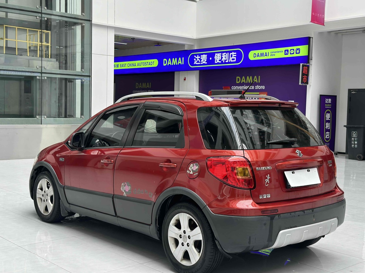 2013年7月鈴木 天語  2013款 SX4 1.6L 酷銳運動型