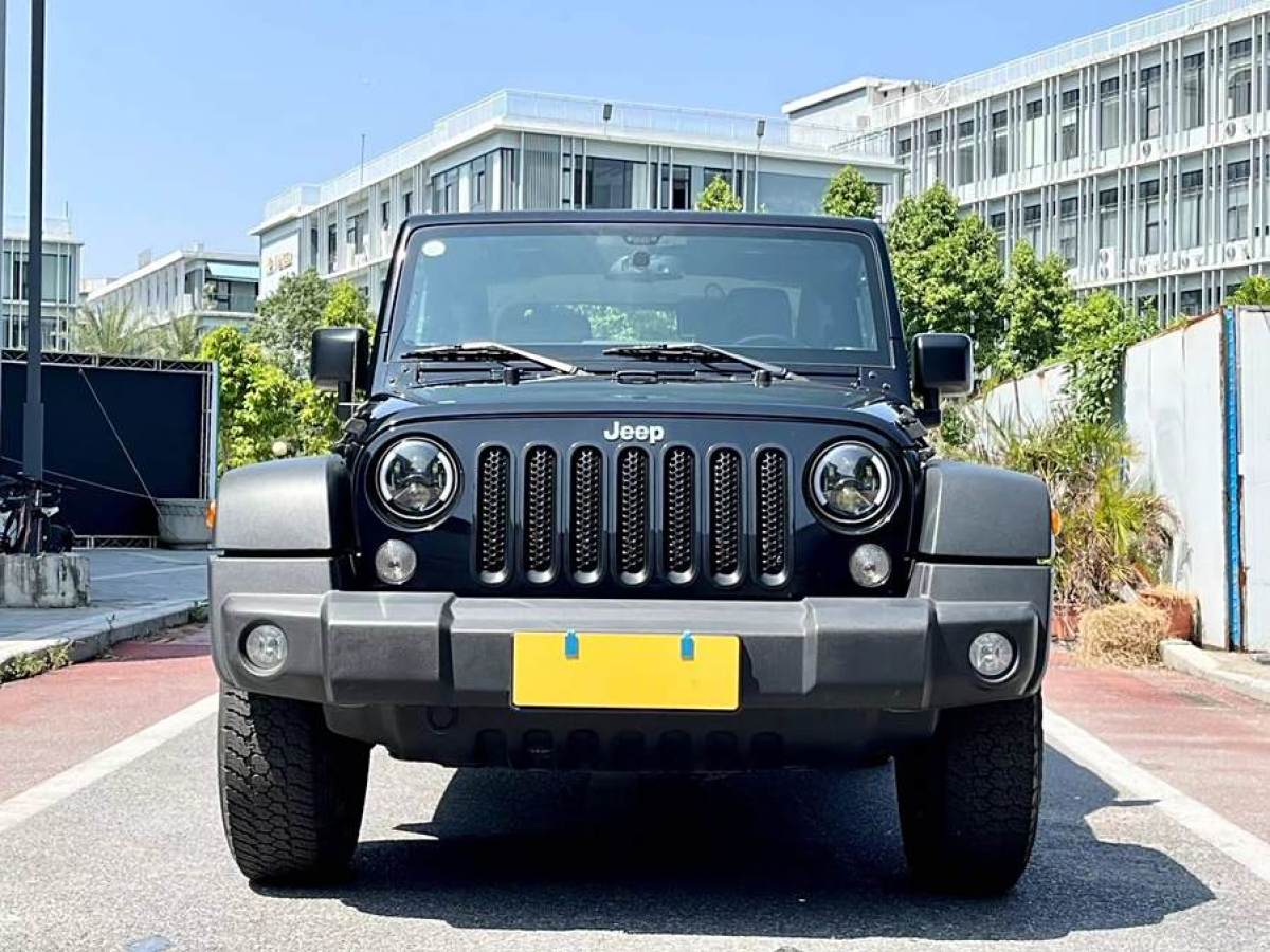 Jeep 牧馬人  2015款 3.6L Rubicon 兩門版圖片