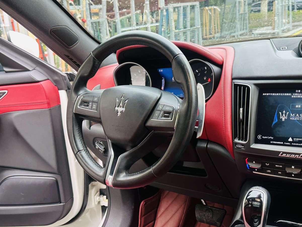 2019年6月瑪莎拉蒂 Levante  2018款 3.0T 350Hp 標(biāo)準(zhǔn)版