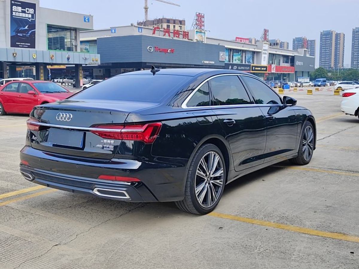 奧迪 奧迪A6L  2022款 45 TFSI quattro 臻選動(dòng)感型圖片