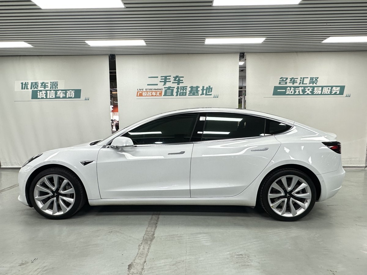 特斯拉 Model 3  2020款 改款 長(zhǎng)續(xù)航后輪驅(qū)動(dòng)版圖片