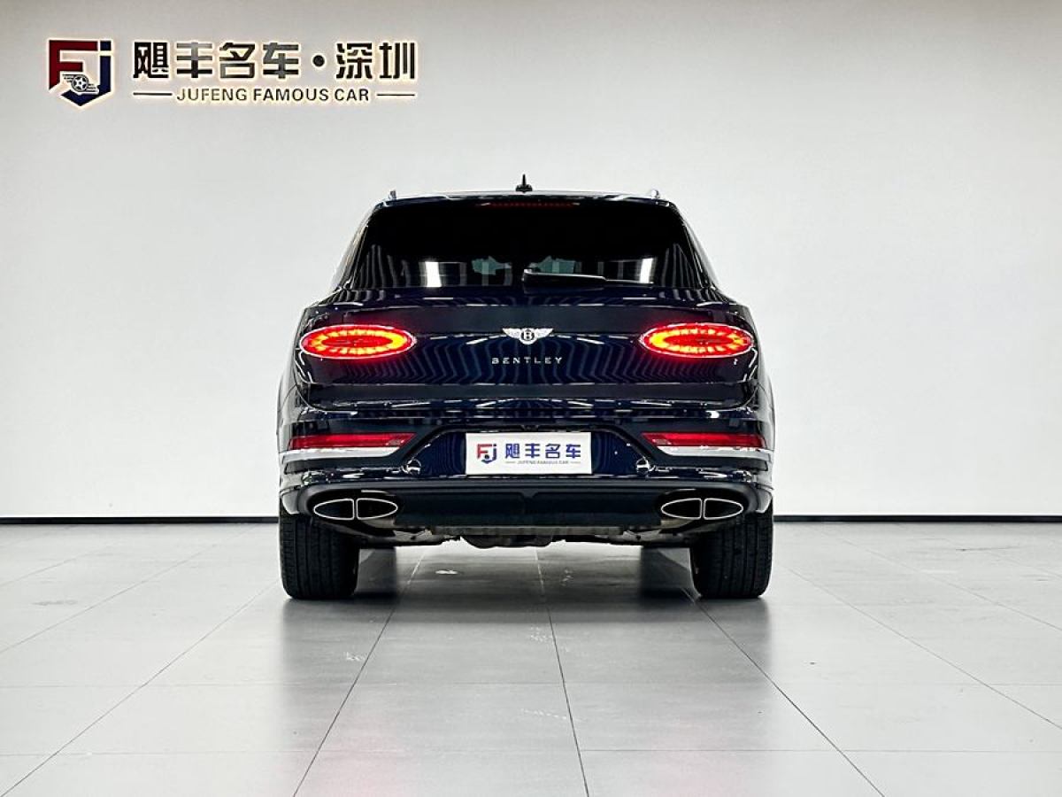 賓利 添越  2024款 4.0T V8 長軸距版圖片