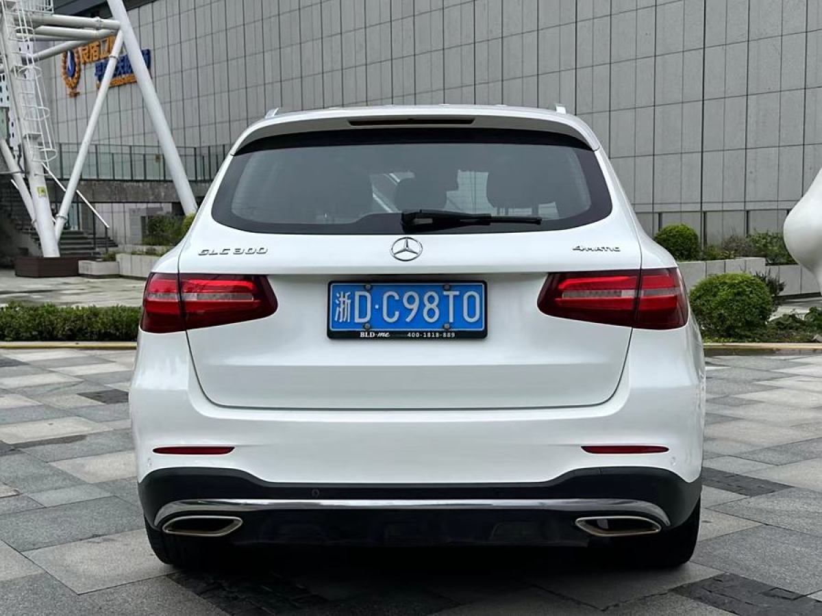 2017年10月奔馳 奔馳GLC  2017款 GLC 260 4MATIC 豪華型