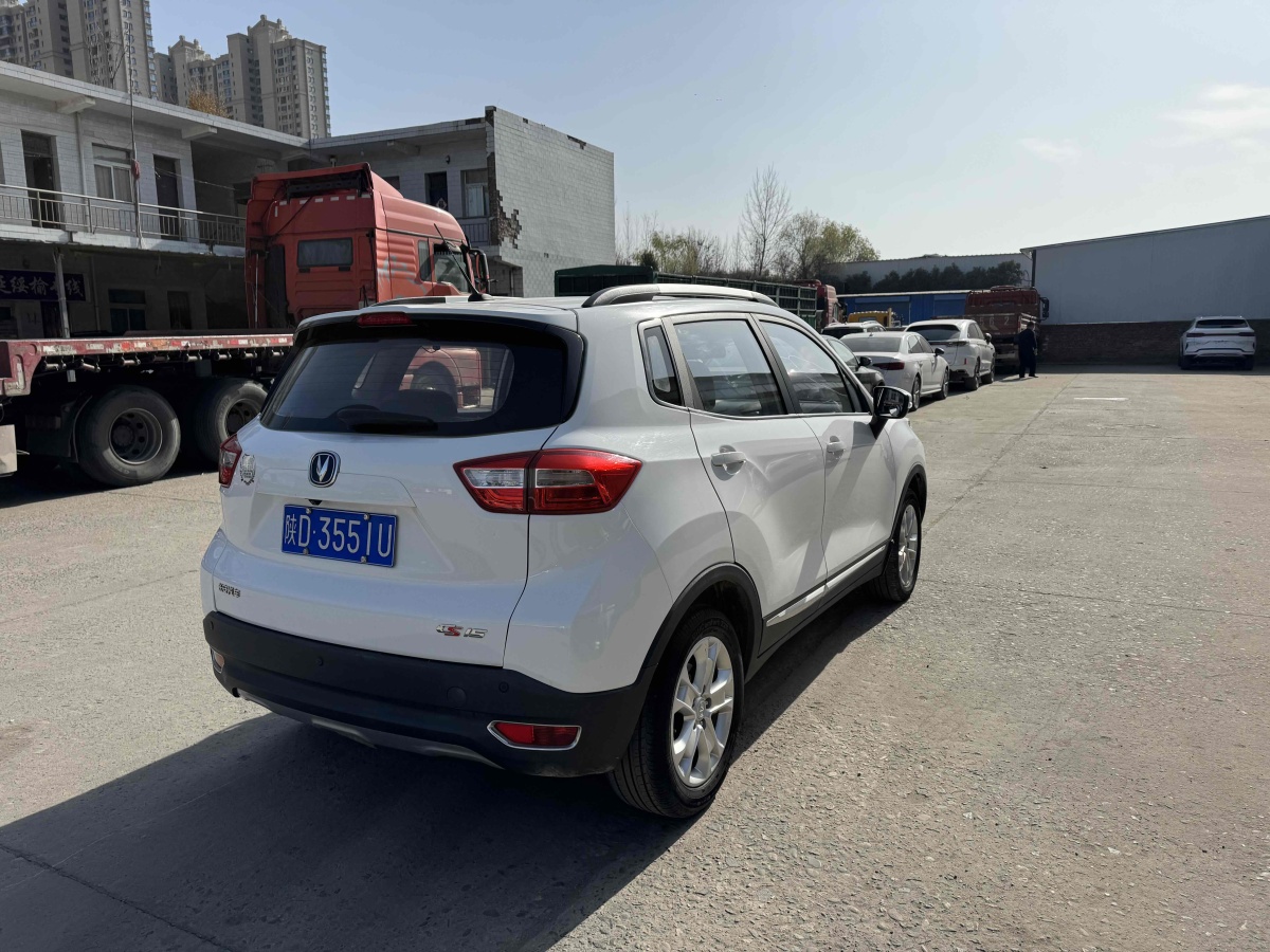 長(zhǎng)安 CS15  2019款  1.5L 手動(dòng)舒適型 國(guó)VI圖片