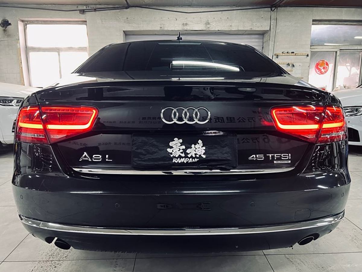 2013年2月奧迪 奧迪A8  2013款 A8L 45 TFSI quattro舒適型