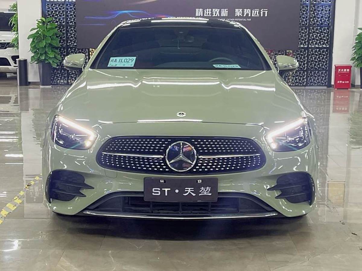 奔馳 奔馳E級(jí)  2023款 改款 E 260 轎跑車圖片