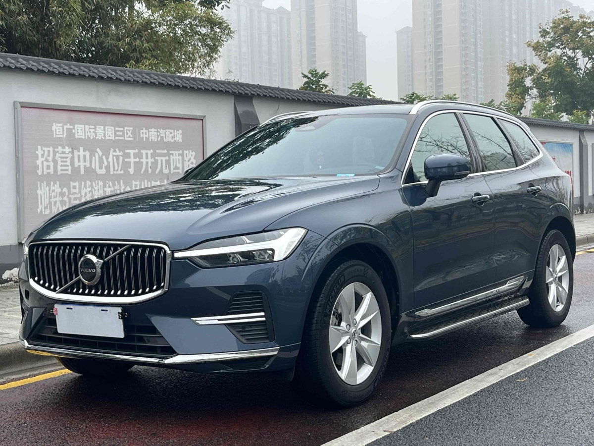 沃爾沃 XC60  2022款 B5 四驅(qū)智逸豪華版圖片