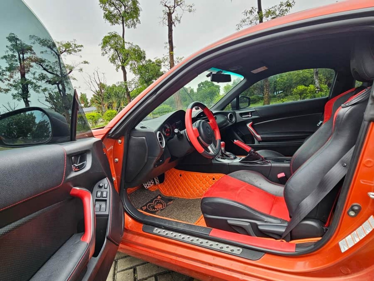 豐田 86  2013款 2.0L 自動(dòng)豪華型圖片