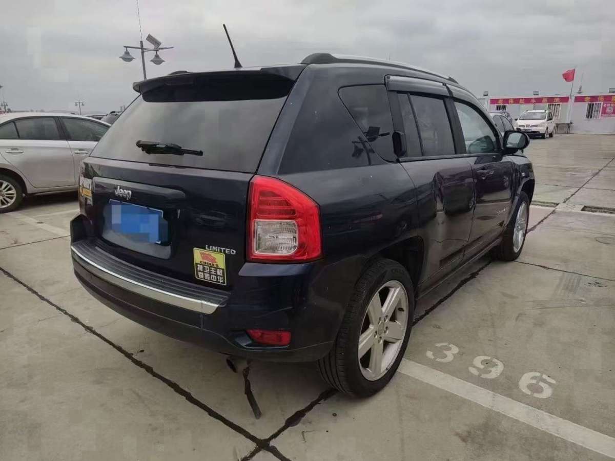 Jeep 指南者  2012款 2.0L 兩驅(qū)運動版圖片