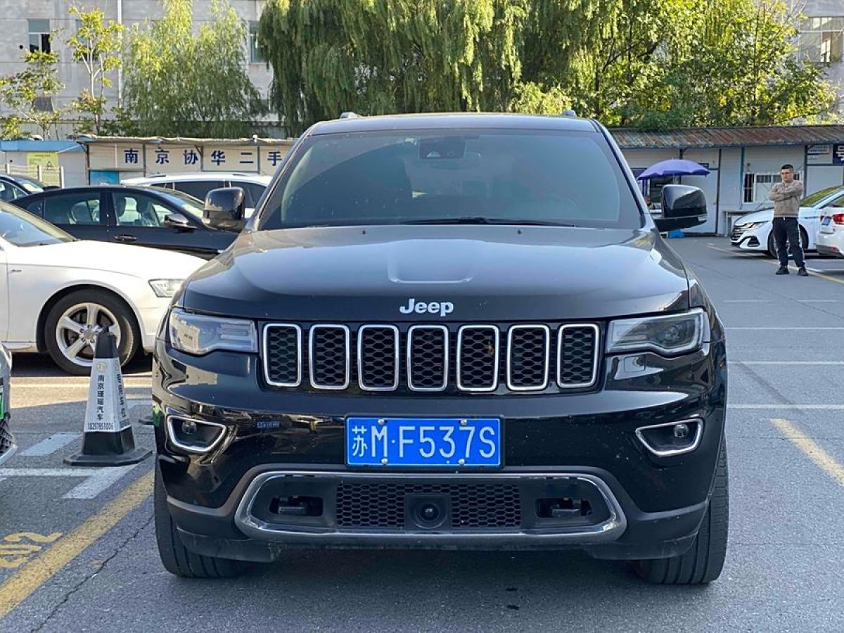 Jeep 大切諾基  2021款 3.0L 80周年紀(jì)念版圖片