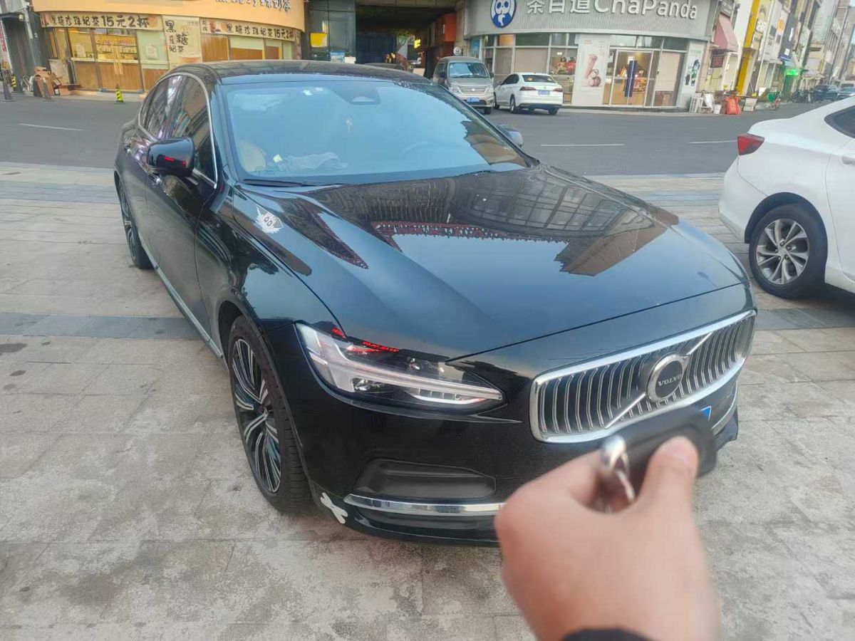 沃爾沃 S90  2022款 B5 智遠(yuǎn)豪華版圖片