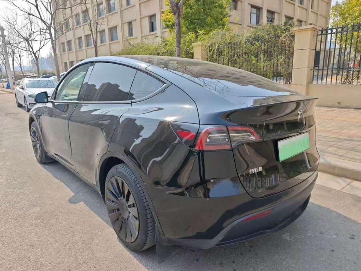 特斯拉 Model Y  2023款 后輪驅(qū)動(dòng)版圖片