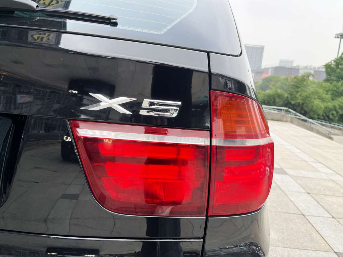 寶馬 寶馬X5  2011款 xDrive35i 領(lǐng)先型圖片