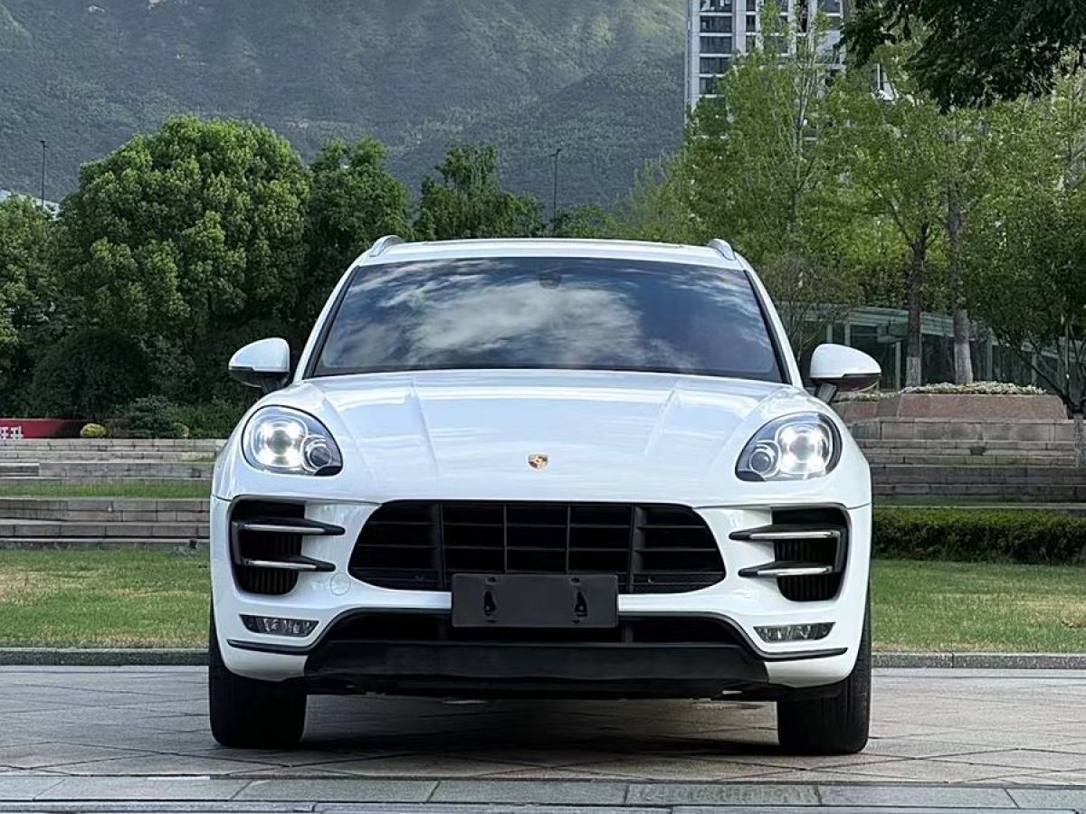 保時(shí)捷 Macan  2016款 Macan Turbo 3.6T圖片