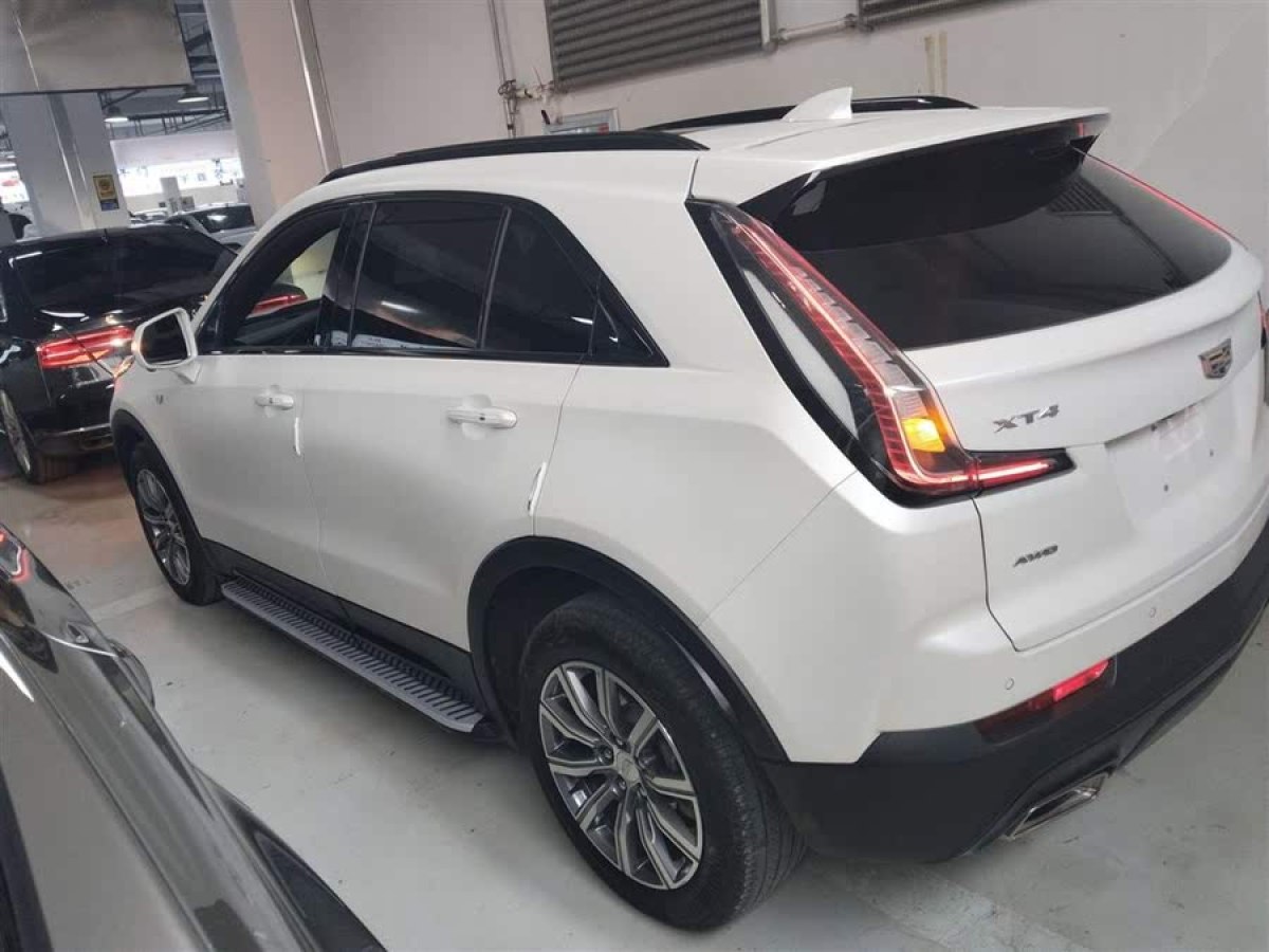 凱迪拉克 XT4  2018款 28T 四驅(qū)領(lǐng)先運(yùn)動(dòng)型圖片