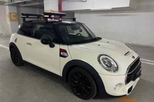 MINI MINI 1.2T ONE