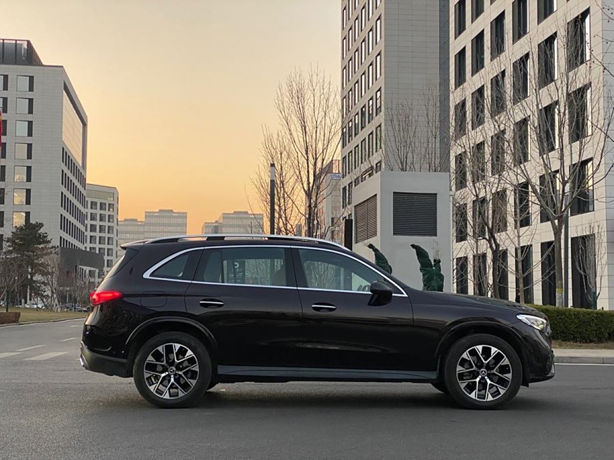 奔馳 奔馳GLC  2024款 改款 GLC 260 L 4MATIC 豪華型 5座圖片