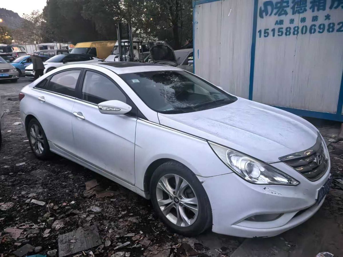 現(xiàn)代 朗動  2012款 1.6L 自動時尚型圖片