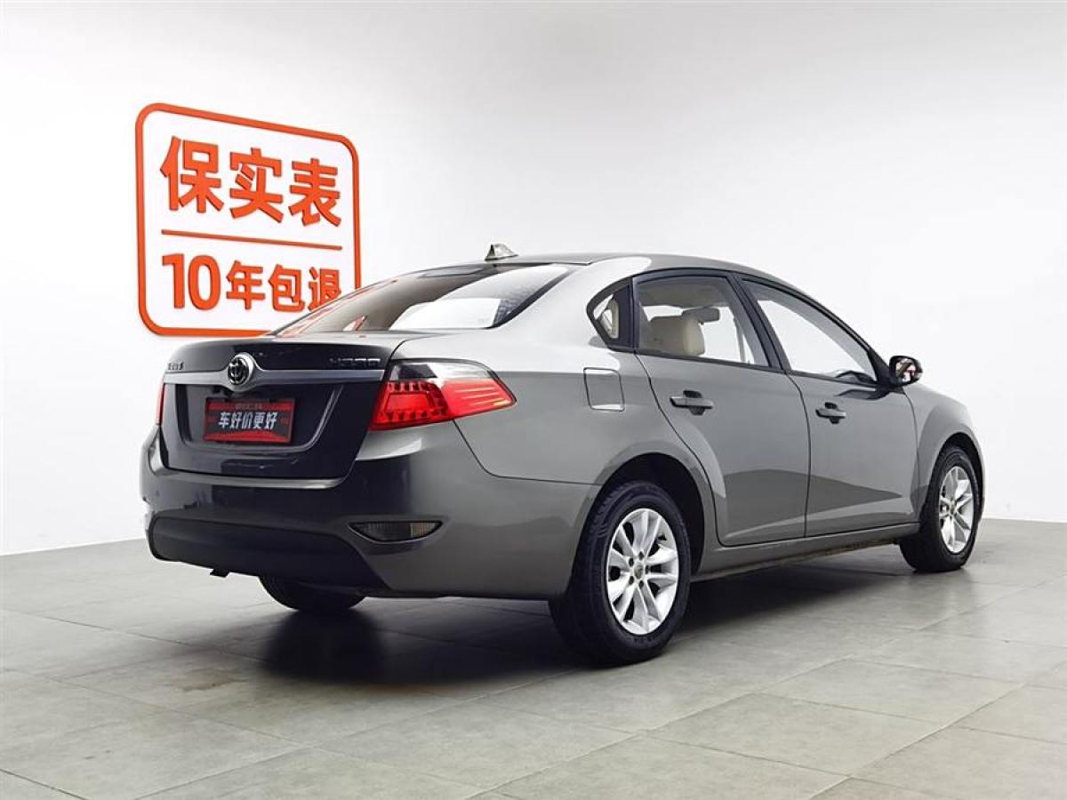 中华 H330  2013款 1.5L 自动豪华型图片