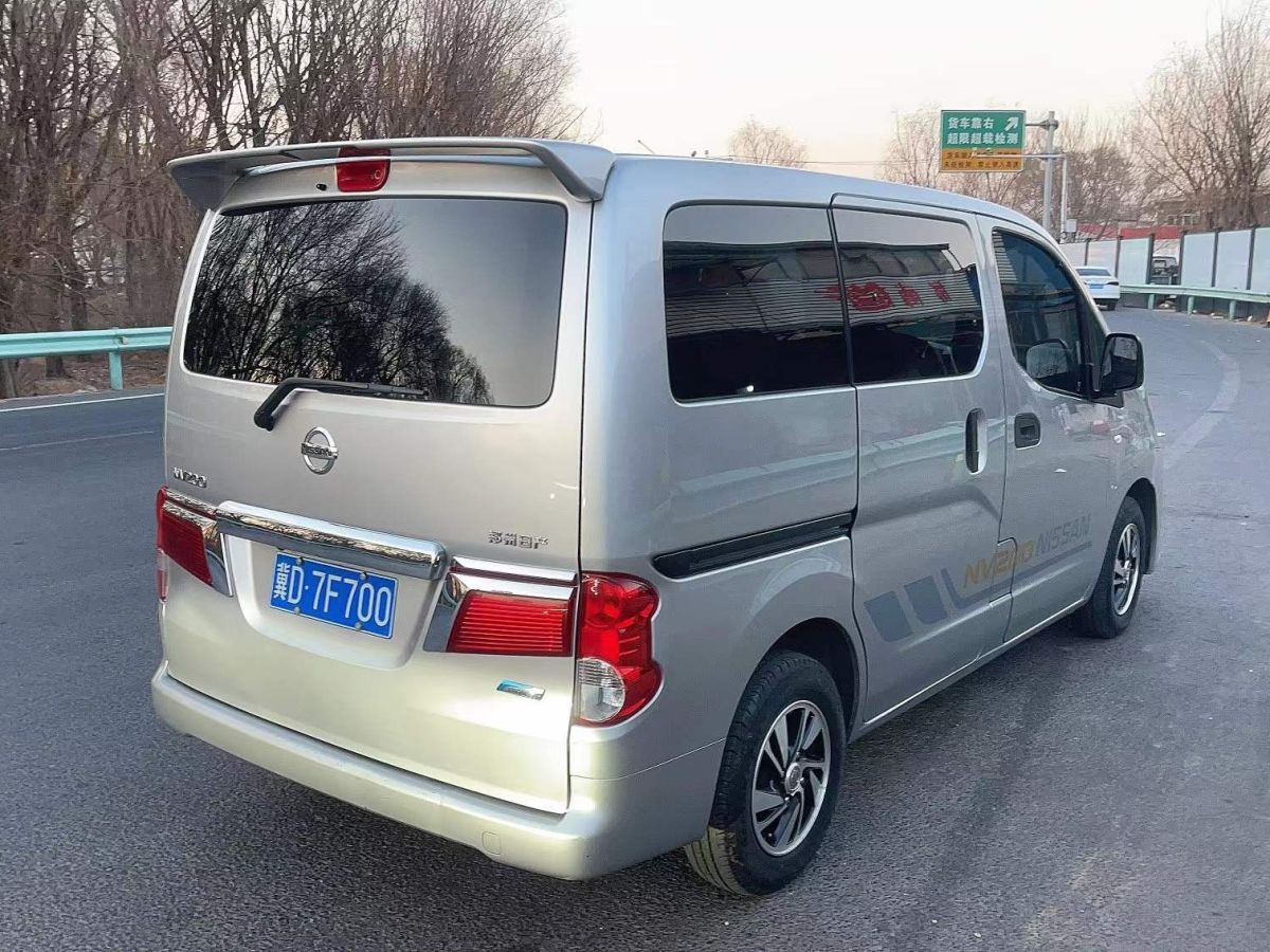 日產(chǎn) NV200  2016款 1.6L CVT尊享型圖片