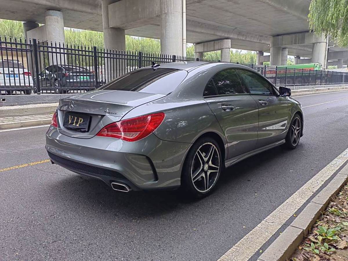 2014年5月奔馳 奔馳CLA級(jí)  2014款 CLA 260 4MATIC