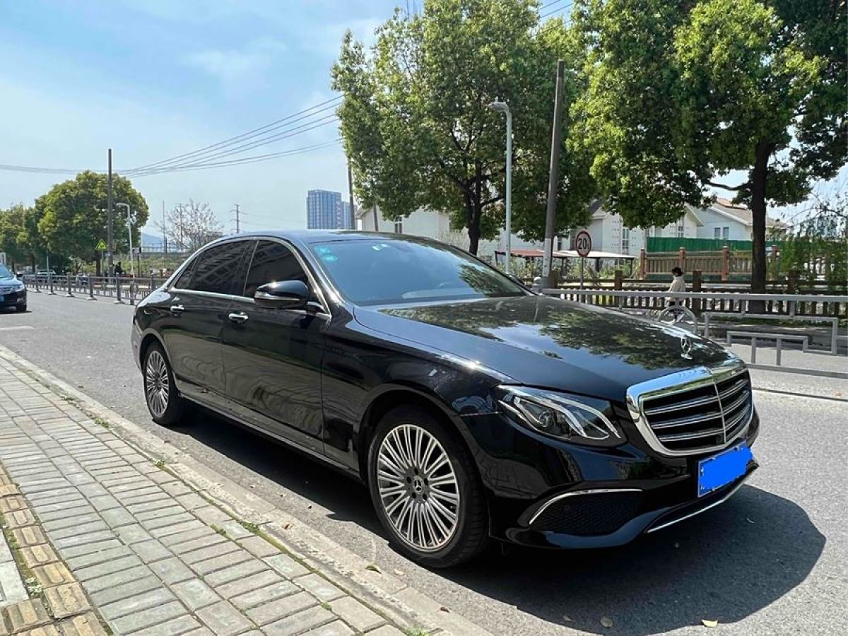 奔馳 奔馳E級(jí)  2020款 E 300 L 豪華型圖片