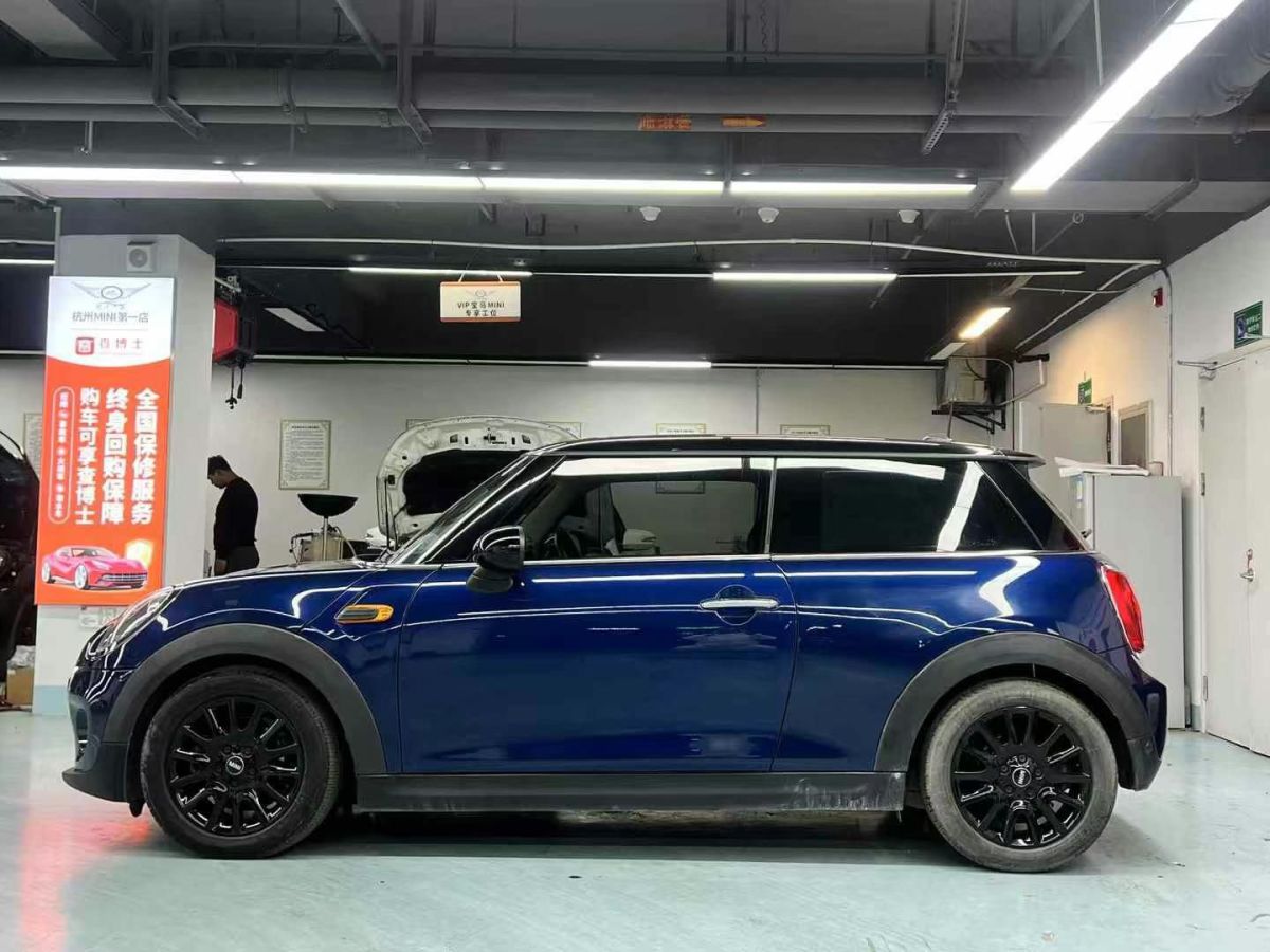 MINI MINI  2015款 1.2T ONE 五門版圖片