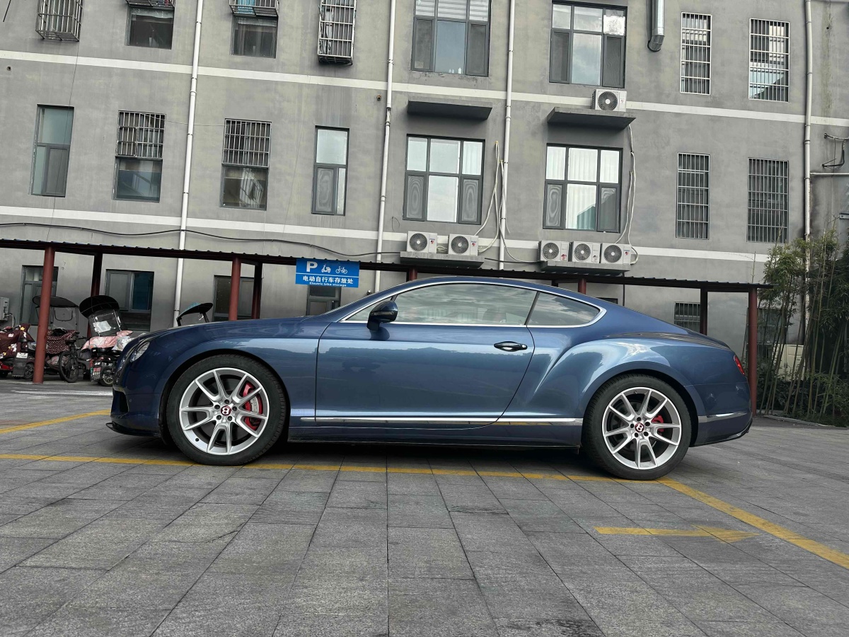 賓利 歐陸  2015款 4.0T GT V8 S 標(biāo)準(zhǔn)版圖片