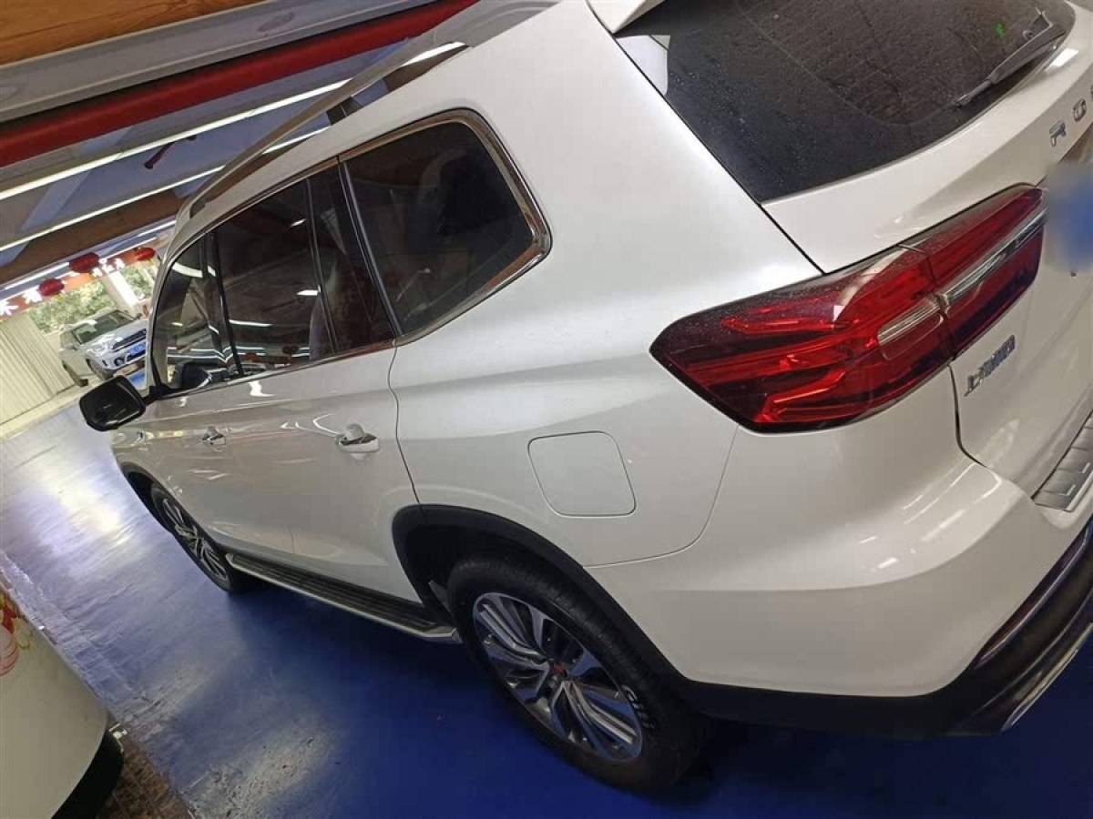 榮威 RX8  2019款 30T 智聯(lián)網(wǎng)四驅(qū)超群至尊版圖片