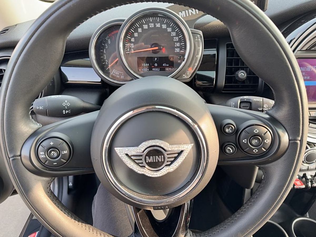 MINI MINI  2019款 1.5T COOPER 經(jīng)典派圖片